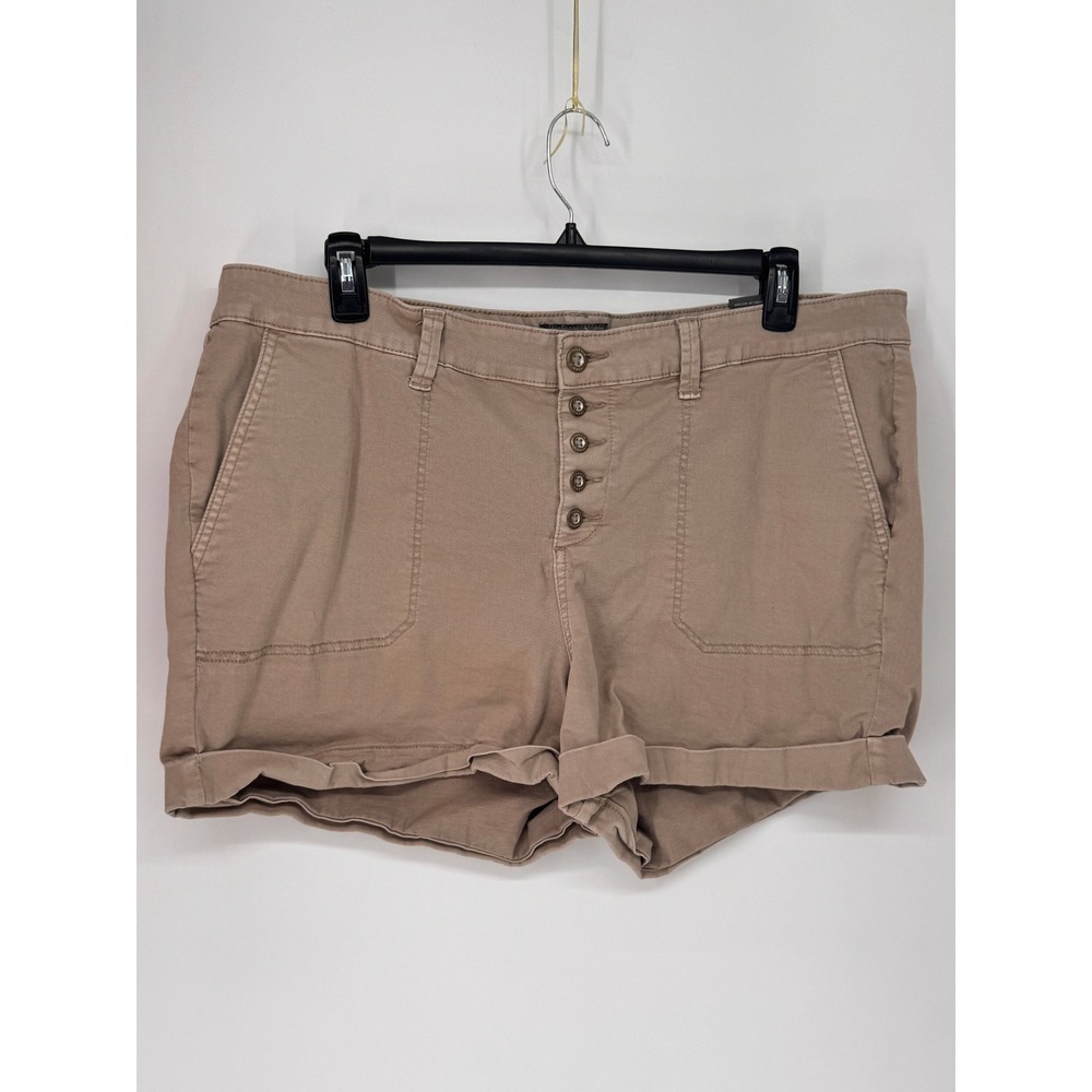 Torrid Utility Chino Shorts Womens 22 Tan Excellent Button Fly Rolled Cuff 3747
